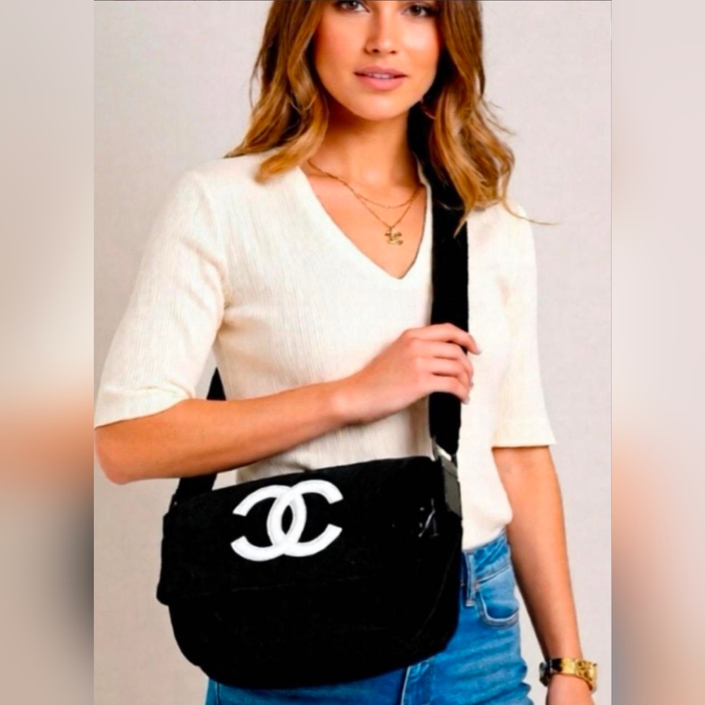 🖤 Chanel Crossbody Bag 🖤